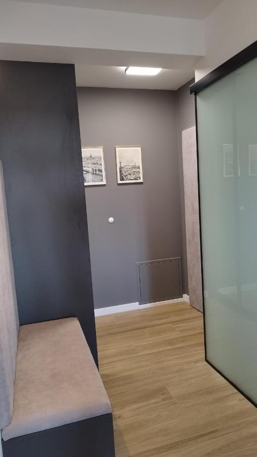 קרקוב Apartment Between מראה חיצוני תמונה