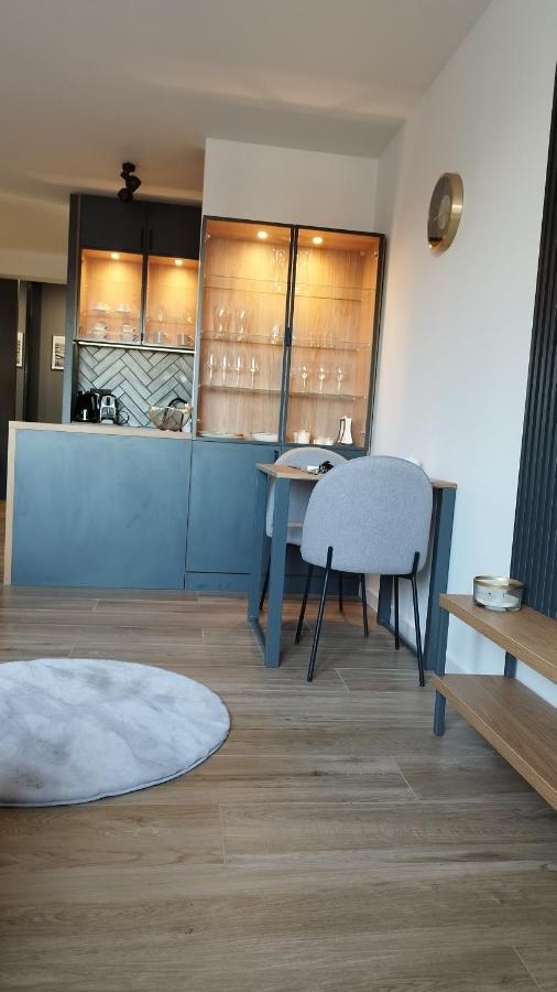 קרקוב Apartment Between מראה חיצוני תמונה