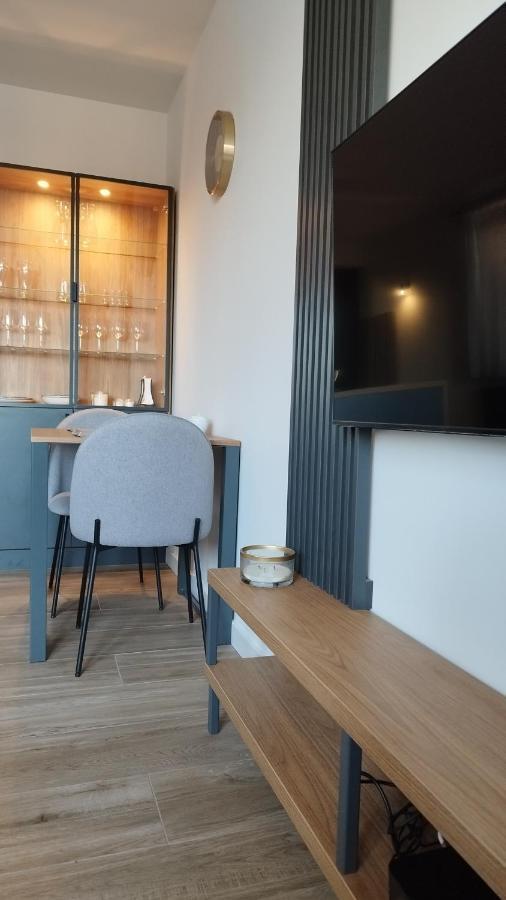 קרקוב Apartment Between מראה חיצוני תמונה
